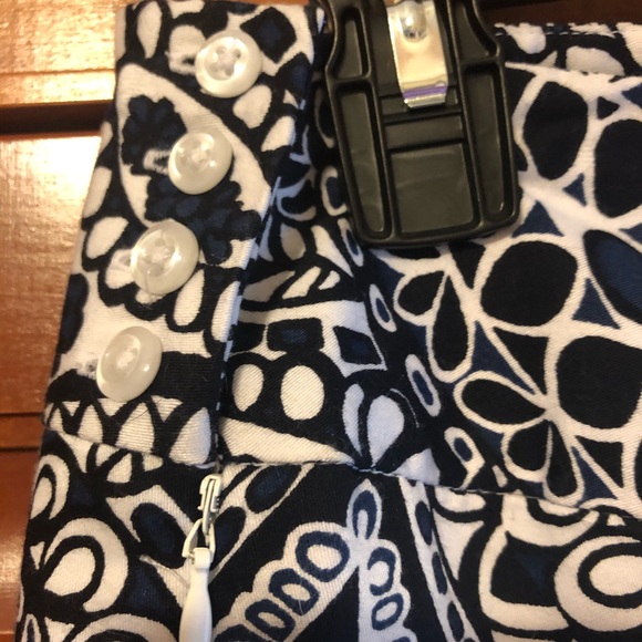 Ann Taylor Black and White Skirt Size 6 - Picture 4 of 5